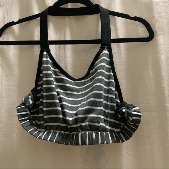 Striped Halter Sports Bra Style Bralette NWOT - Picture 2 of 10
